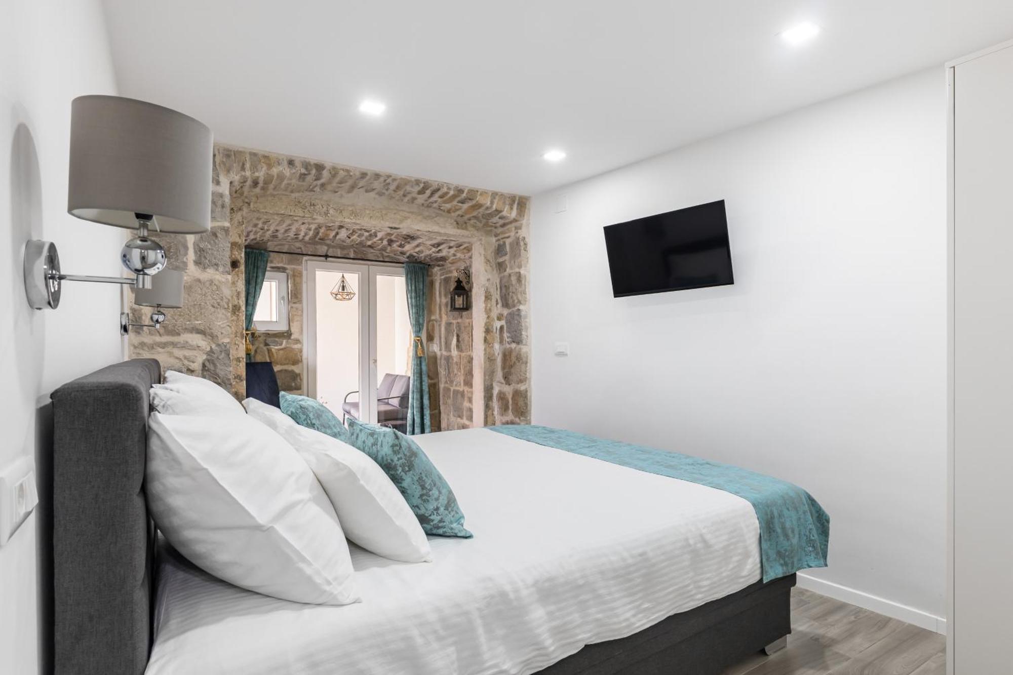 Heritage Geza In Centar With Private Parking * Kastela