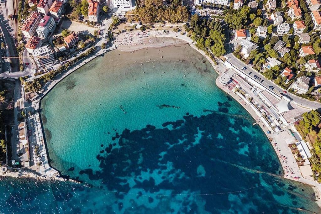 Heritage Geza In Centar With Private Parking Kastela